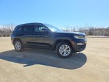 Used 2023 Jeep Grand Cherokee Limited w/ Trailer Tow Prep Group (B) image 2