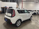 Used 2016 Kia Soul + image 5