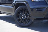 Used 2019 Jeep Grand Cherokee Altitude image 2