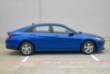 Used 2021 Hyundai Elantra SE image 2