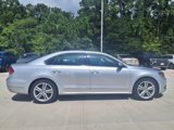 Used 2015 Volkswagen Passat 1.8T SE image 4