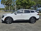 Used 2024 Kia Sportage EX image 3
