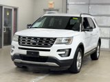 Used 2017 Ford Explorer XLT image 3