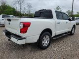 Used 2018 Nissan Titan SV w/ SV Convenience Package image 5