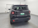 Used 2016 Jeep Renegade Latitude image 6