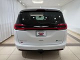 Used 2022 Chrysler Pacifica Touring-L w/ Uconnect Theater Family Group image 4