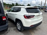 Used 2019 Jeep Compass Latitude w/ Cold Weather Group image 2