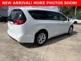 Used 2020 Chrysler Pacifica Touring w/ Tire & Wheel Group image 2