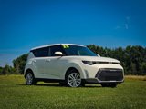 Used 2023 Kia Soul LX image 2