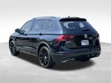 Used 2021 Volkswagen Tiguan SE R-Line image 5
