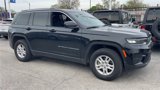 Used 2023 Jeep Grand Cherokee Laredo image 5