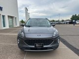 Used 2022 Ford Escape SEL image 2