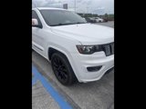 Used 2017 Jeep Grand Cherokee Altitude image 2