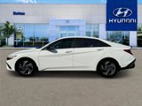 New 2025 Hyundai Elantra SEL image 3