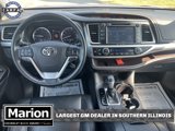 Used 2018 Toyota Highlander SE image 3
