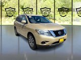 Used 2013 Nissan Pathfinder SV image 3