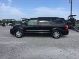 Used 2014 Chrysler Town & Country Touring image 6