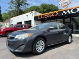 Used 2012 Toyota Camry L image 2