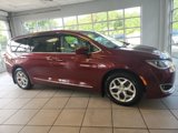 Used 2018 Chrysler Pacifica Touring-L Plus w/ Tire & Wheel Group image 2