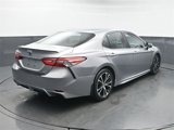Used 2018 Toyota Camry SE image 5