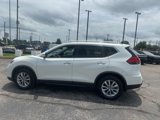 Used 2017 Nissan Rogue SV w/ SV Premium Package image 6