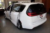 New 2025 Chrysler Pacifica Select image 4