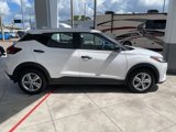 Used 2022 Nissan Kicks S image 5