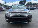 Used 2013 Toyota Highlander SE image 2