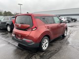 Used 2020 Kia Soul S image 2