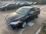 Used 2017 Toyota Camry LE image 4