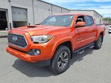 Used 2018 Toyota Tacoma 4x4 Double Cab image 2