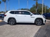 Certified 2022 Volkswagen Atlas SEL Premium image 3