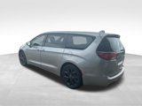 Used 2019 Chrysler Pacifica Touring Plus w/ S Appearance Package image 4