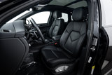 Certified 2025 Porsche Macan image 5