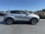 Used 2022 Kia Sportage LX image 4