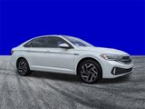 Used 2024 Volkswagen Jetta SEL image 2