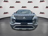 Used 2022 Mitsubishi Outlander SE image 2