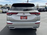Used 2022 Mitsubishi Outlander SE image 3