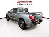 Used 2017 Nissan Titan SL image 5