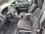 Used 2019 Nissan Rogue SV image 4
