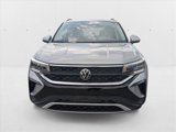Used 2024 Volkswagen Taos SE image 2