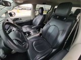Certified 2022 Chrysler Pacifica Touring-L image 4
