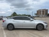 Used 2023 Nissan Altima 2.5 SV image 4