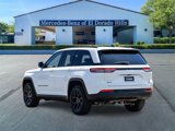 Used 2024 Jeep Grand Cherokee Altitude image 2
