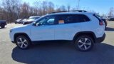Certified 2022 Jeep Cherokee Limited image 5