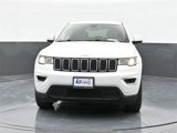 Used 2018 Jeep Grand Cherokee Laredo image 2