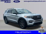 Used 2022 Ford Explorer XLT w/ Equipment Group 202A image 3