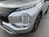 Used 2024 Mitsubishi Outlander AWD image 3