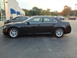 Used 2016 Chrysler 300 Limited image 3