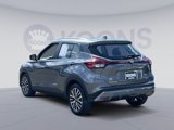 Used 2021 Nissan Kicks SV image 4